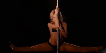 shakira_striptiz